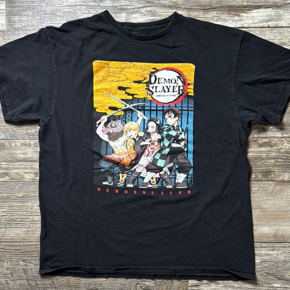 Demon Slayer Kimetsu No Yaiba Japanese Manga Men's Short Sleeve T-Shirt. XLarge